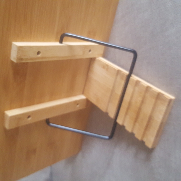 Bamboo Cookbook Stand, Folds Flat, Adjustable Height (approx. 13.5"x9.5") - Picture 4 of 8